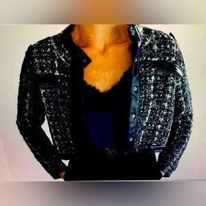 White House, Black market cropped tweed sweater jacket,‎ blue metallic, NWT, med